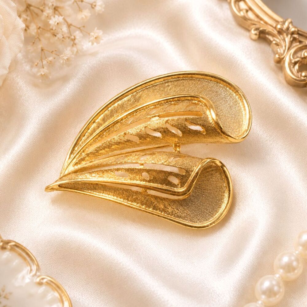 Vintage Coro Signed Gold Tone Freeform Brooch Pin Mid Century
